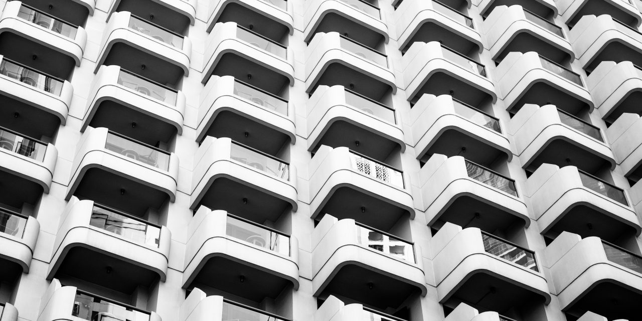 CondominioWeb-L’uso esclusivo del lastrico solare e i diritti degli altri partecipanti.