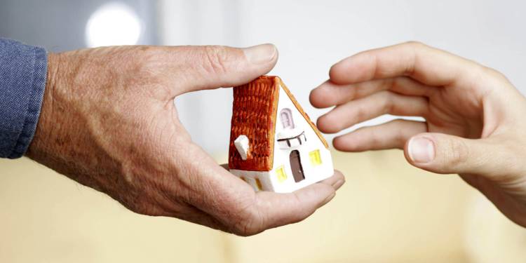 Il coniuge non proprietario ha diritto ad ottenere il rimborso delle spese sostenute per la costruzione della casa familiare