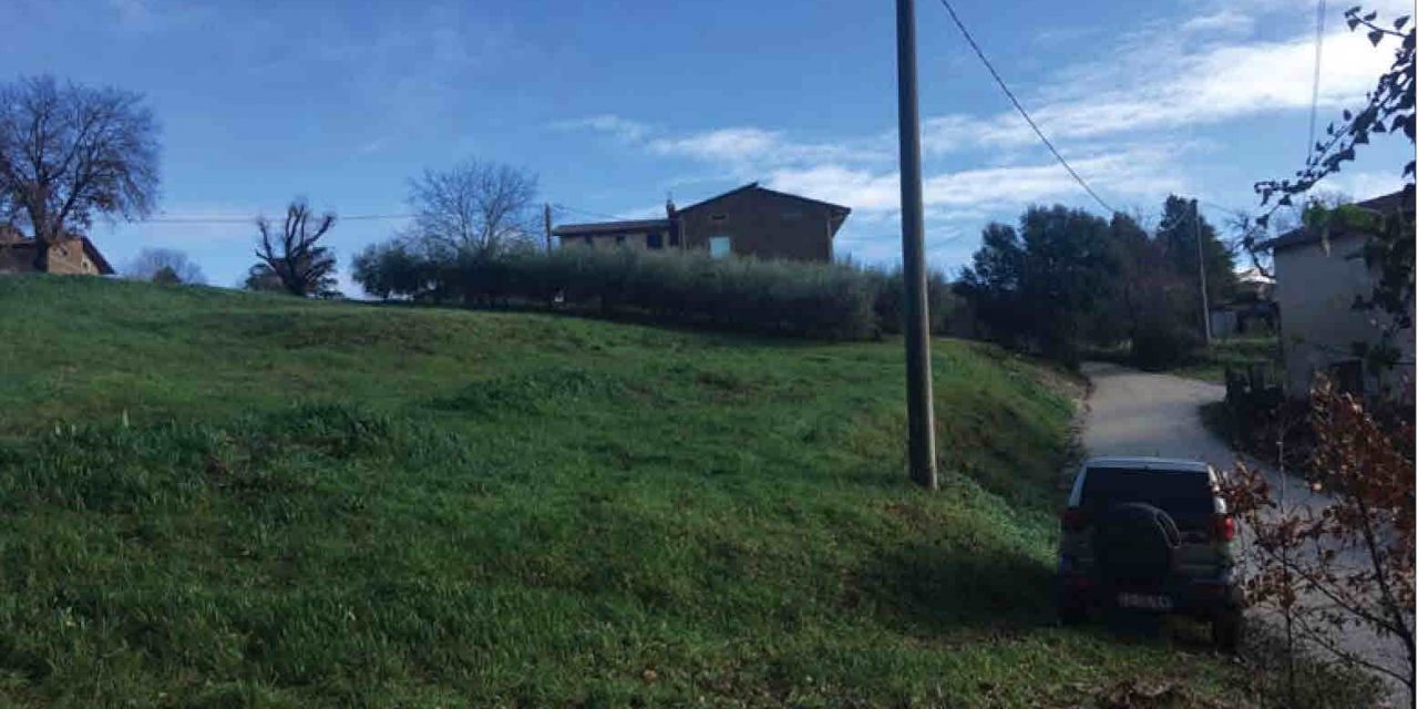 FRATTA TODINA (PG) – TERRENO PARZIALMENTE EDIFICABILE